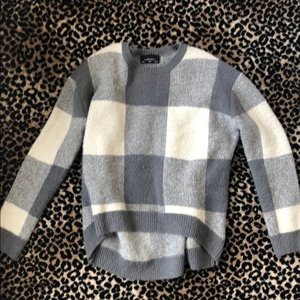 Buffalo check sweater
